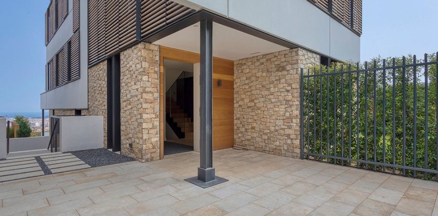 Сasa de 6 dormitorios en venta en Barcelona, Cataluña, Spain № 1713