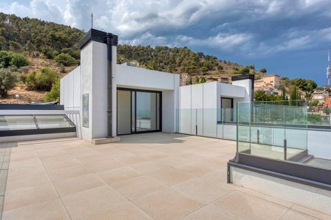 Сasa de 6 dormitorios en venta en Barcelona, Cataluña, Spain № 1713 - foto 19