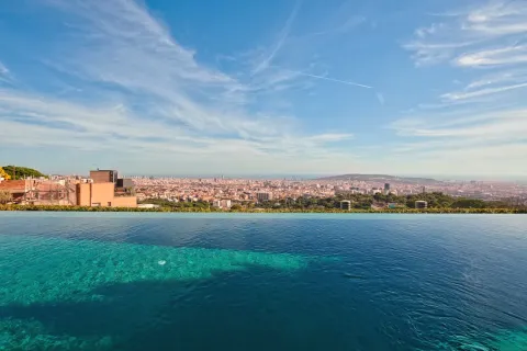 Сasa de 8 dormitorios en venta en Barcelona, Cataluña, Spain № 1712 - foto 3