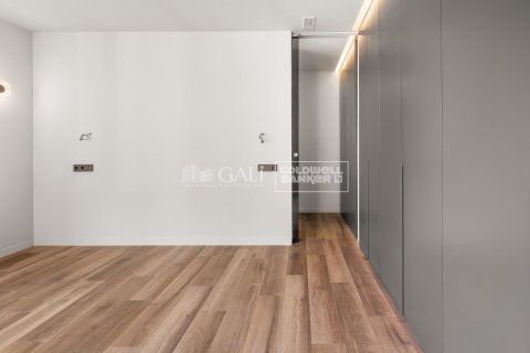 Apartamento de 3 dormitorios en venta en Principado De Andorra (Ninguna Poblacion Tiene C.P.), Lérida, Cataluña, Spain № 5852 - foto 18