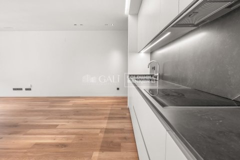 Apartamento de 3 dormitorios en venta en Principado De Andorra (Ninguna Poblacion Tiene C.P.), Lérida, Cataluña, Spain № 5852 - foto 8
