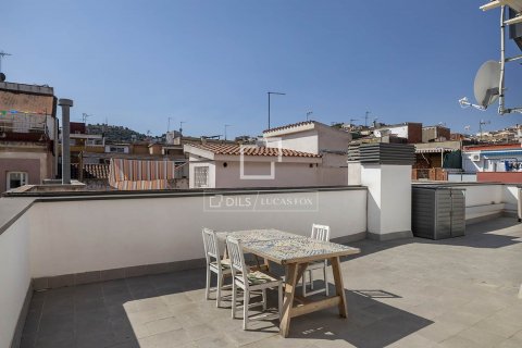Apartamento de 3 dormitorios en venta en Barcelona, Cataluña, Spain № 8611 - foto 27