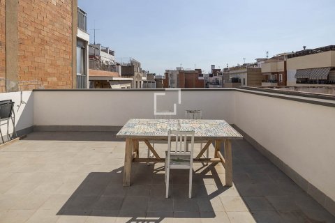 Apartamento de 3 dormitorios en venta en Barcelona, Cataluña, Spain № 8611 - foto 26