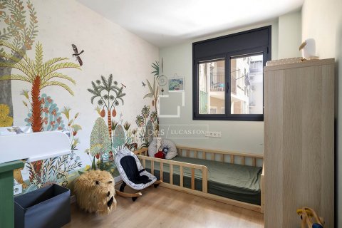 Apartamento de 3 dormitorios en venta en Barcelona, Cataluña, Spain № 8611 - foto 15