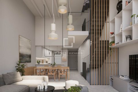 Villa de 3 dormitorios en venta en Barcelona, Cataluña, Spain № 8616 - foto 10