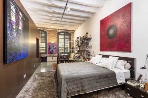 Apartamento de 2 dormitorios en venta en Barcelona, Cataluña, Spain № 8613 - foto 20