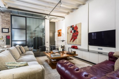 Apartamento de 2 dormitorios en venta en Barcelona, Cataluña, Spain № 8613 - foto 5