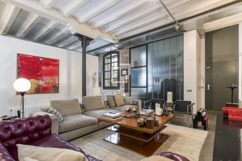 Apartamento de 2 dormitorios en venta en Barcelona, Cataluña, Spain № 8613 - foto 4