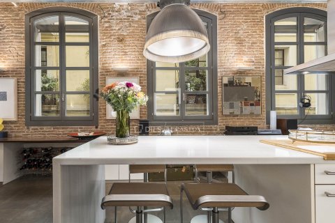 Apartamento de 2 dormitorios en venta en Barcelona, Cataluña, Spain № 8613 - foto 8
