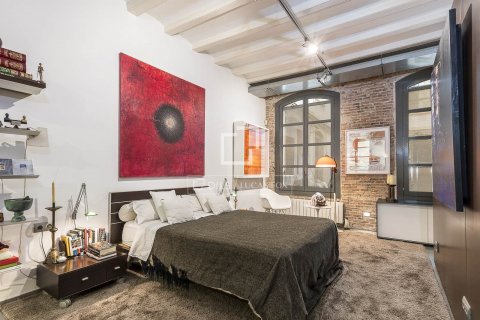 Apartamento de 2 dormitorios en venta en Barcelona, Cataluña, Spain № 8613 - foto 18