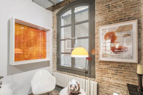 Apartamento de 2 dormitorios en venta en Barcelona, Cataluña, Spain № 8613 - foto 30