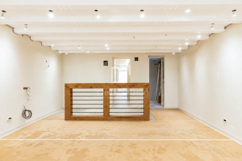 Купить квартиру в Барселона, Испания с 3 спальни, 132м², № 8614 - фото 8