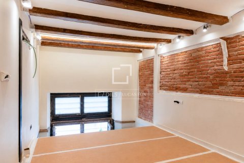 Купить квартиру в Барселона, Испания с 3 спальни, 132м², № 8614 - фото 6