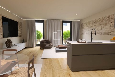 Apartamento de 3 dormitorios en venta en Barcelona, Cataluña, Spain № 8614