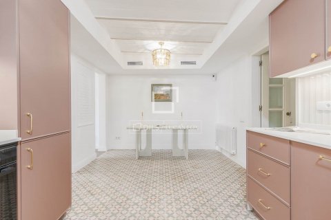 Купить квартиру в Барселона, Испания с 3 спальни, 119м², № 8612 - фото 19