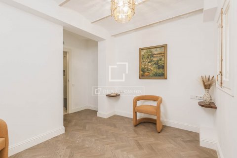 Купить квартиру в Барселона, Испания с 3 спальни, 119м², № 8612 - фото 22
