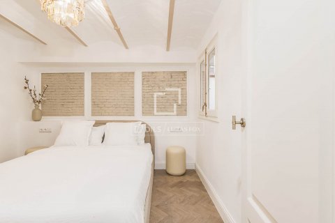Купить квартиру в Барселона, Испания с 3 спальни, 119м², № 8612 - фото 28