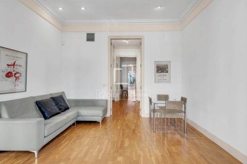 Apartamento de 7 dormitorios en venta en Barcelona, Cataluña, Spain № 8610 - foto 8