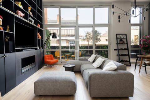 Ático de 2 dormitorios en venta en Barcelona, Cataluña, Spain № 8615