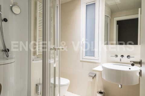 Villa de 5 dormitorios en venta en Pedralbes, Barcelona, Cataluña, Spain № 2639 - foto 3