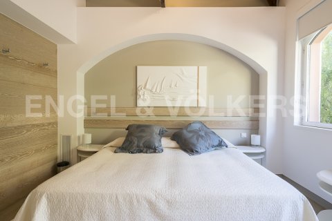Villa de 5 dormitorios en venta en Pedralbes, Barcelona, Cataluña, Spain № 2639 - foto 11