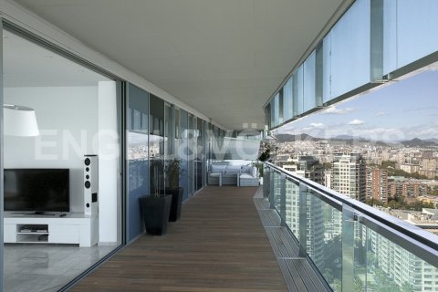 Apartamento de 3 dormitorios en venta en Sant Martí, Barcelona, Cataluña, Spain № 2633 - foto 14