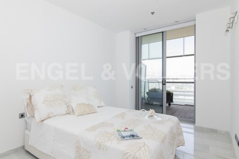 Apartamento de 3 dormitorios en venta en Sant Martí, Barcelona, Cataluña, Spain № 2633 - foto 21