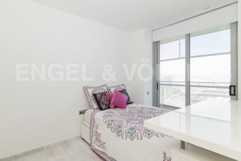 Apartamento de 3 dormitorios en venta en Sant Martí, Barcelona, Cataluña, Spain № 2633 - foto 20