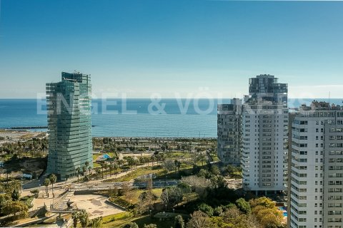 Apartamento de 3 dormitorios en venta en Sant Martí, Barcelona, Cataluña, Spain № 2633 - foto 2
