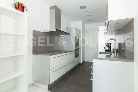 Apartamento de 3 dormitorios en venta en Sant Martí, Barcelona, Cataluña, Spain № 2633 - foto 5
