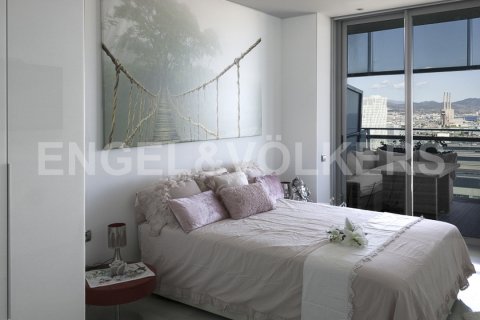 Apartamento de 3 dormitorios en venta en Sant Martí, Barcelona, Cataluña, Spain № 2633 - foto 19