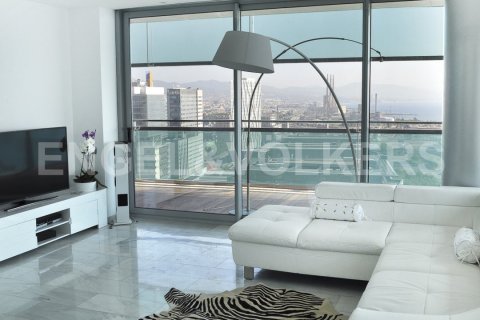 Apartamento de 3 dormitorios en venta en Sant Martí, Barcelona, Cataluña, Spain № 2633 - foto 9