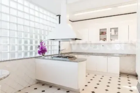Сasa de 4 dormitorios en venta en Vallvidrera - el Tibidabo i les Planes, Barcelona, Cataluña, Spain № 2637 - foto 6