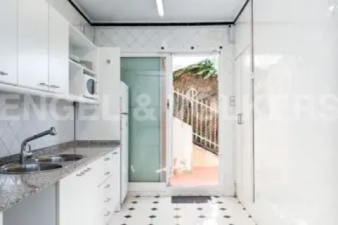Сasa de 4 dormitorios en venta en Vallvidrera - el Tibidabo i les Planes, Barcelona, Cataluña, Spain № 2637 - foto 8