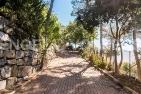 Сasa de 4 dormitorios en venta en Vallvidrera - el Tibidabo i les Planes, Barcelona, Cataluña, Spain № 2637 - foto 26