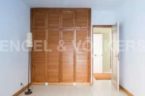 Сasa de 4 dormitorios en venta en Vallvidrera - el Tibidabo i les Planes, Barcelona, Cataluña, Spain № 2637 - foto 14