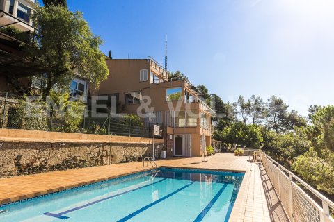 Сasa de 4 dormitorios en venta en Vallvidrera - el Tibidabo i les Planes, Barcelona, Cataluña, Spain № 2638
