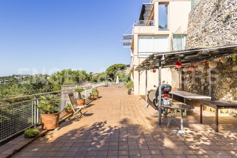 Сasa de 4 dormitorios en venta en Vallvidrera - el Tibidabo i les Planes, Barcelona, Cataluña, Spain № 2638 - foto 26