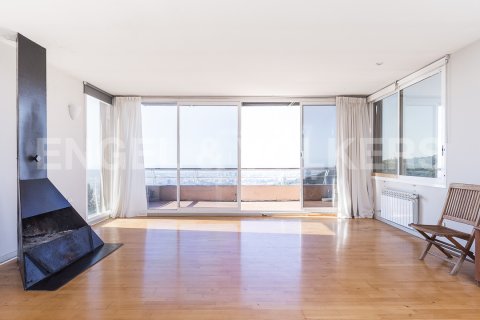 Сasa de 4 dormitorios en venta en Vallvidrera - el Tibidabo i les Planes, Barcelona, Cataluña, Spain № 2638 - foto 4