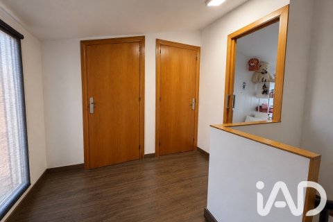 4 bedrooms duplex for sale in La Roca Del Valles, Barcelona, Catalonia, Spain № 8870 - photo 11