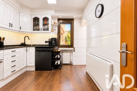 4 bedrooms duplex for sale in La Roca Del Valles, Barcelona, Catalonia, Spain № 8870 - photo 19