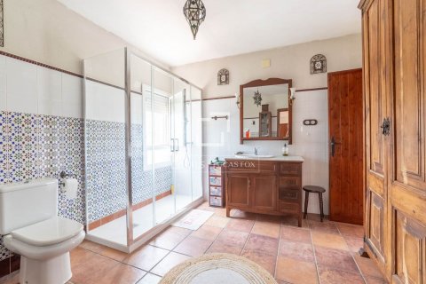 Купить виллу в Кастельдефельс, Испания с 7 спален, 336м², № 8866 - фото 26