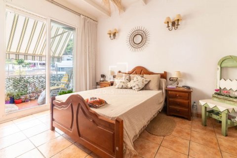 Купить виллу в Кастельдефельс, Испания с 7 спален, 336м², № 8866 - фото 14