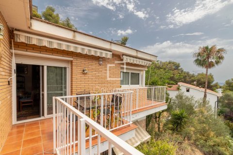 Купить виллу в Кастельдефельс, Испания с 7 спален, 336м², № 8866 - фото 19