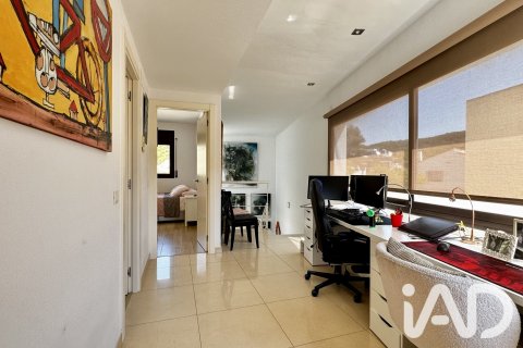 Купить дом в Сан-Пере-де-Рибес, Испания с 4 спальни, 368м², № 8867 - фото 6