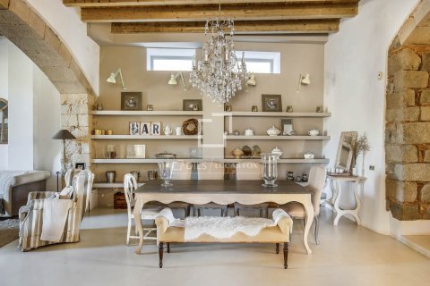 5 bedrooms villa for sale in Tiana, Barcelona, Catalonia, Spain № 7114 - photo 16