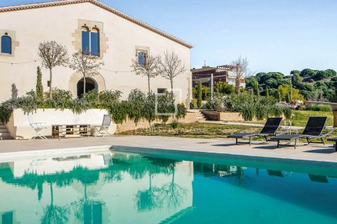 Villa de 5 dormitorios en venta en Tiana, Barcelona, Cataluña, Spain № 7114