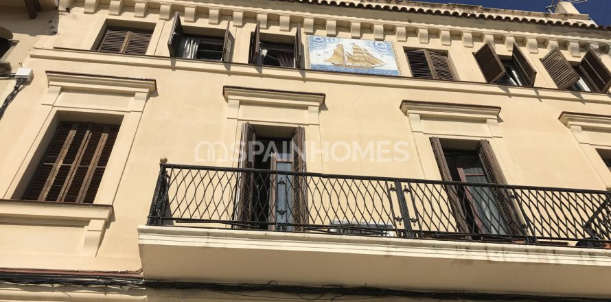 20 bedrooms commercial property for sale in El Masnou, Barcelona, Catalonia, Spain № 7112