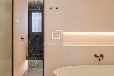 3 bedrooms apartment for sale in Barcelona, Catalonia, Spain № 7115 - photo 3