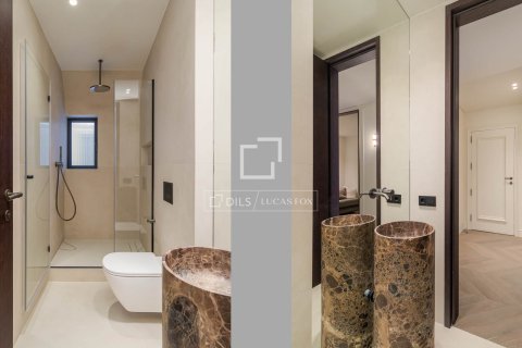 3 bedrooms apartment for sale in Barcelona, Catalonia, Spain № 7115 - photo 11